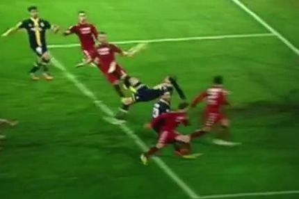 Τρομερό γκολ με γυριστό από τον Παλέτα (VIDEO)