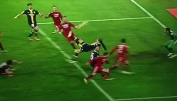 Τρομερό γκολ με γυριστό από τον Παλέτα (VIDEO)