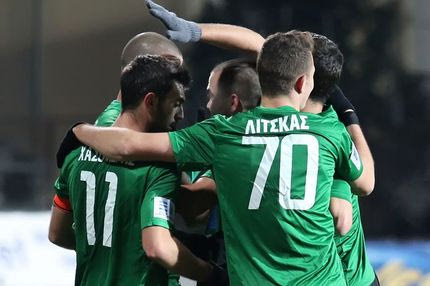 Πρόκριση για Πανθρακικό