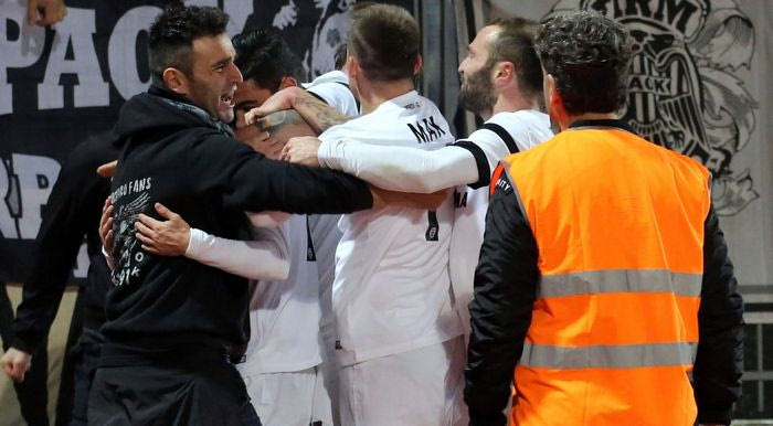 Δέκα μικροί Μήτσιοι