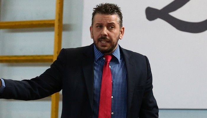 Μαθαίνει από τον Ομπράντοβιτς ο Παπαθεοδώρου