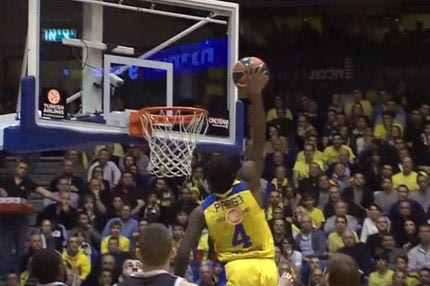 Μαγική ασίστ Ντε Κολό, τρομερό κάρφωμα Τζέρεμι Πάργκο (VIDEOS)