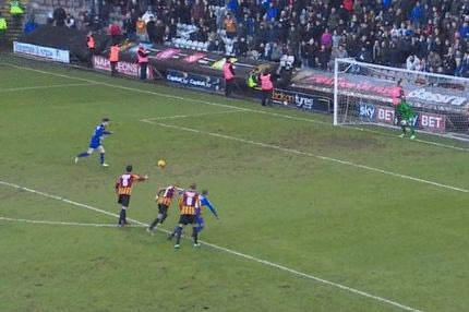 Η πιο παράξενη εκτέλεση πέναλτι (VIDEO)