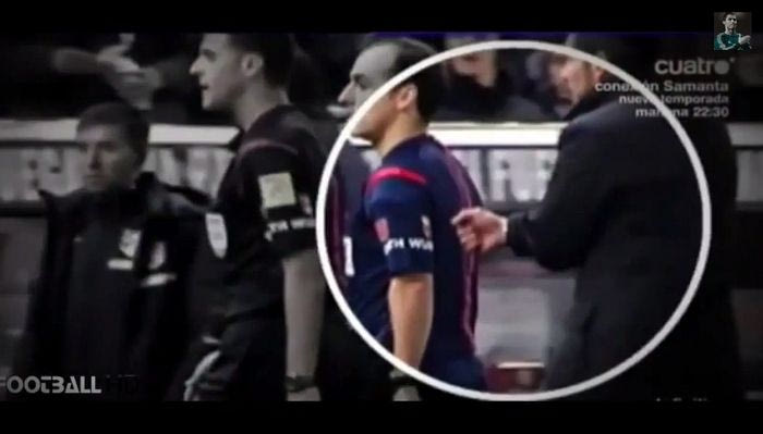 H άσεμνη χειρονομία του Σιμεόνε στους διαιτητές (VIDEO)