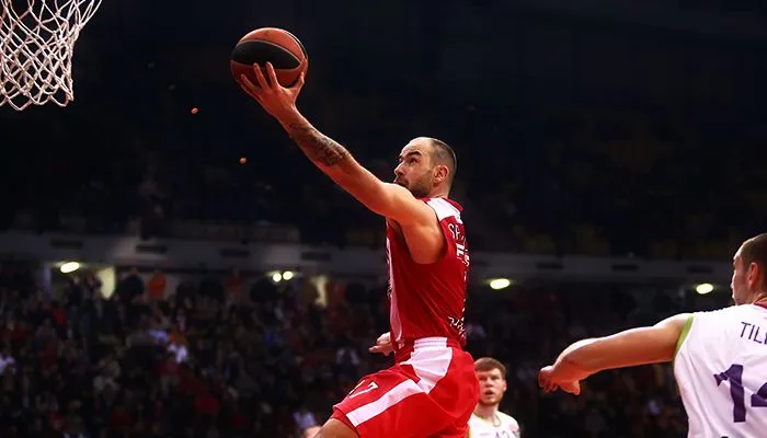 Βασίλης Σπανούλης: Ο καλλιτέχνης των… φονικών