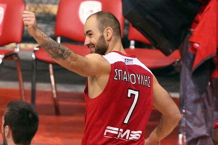 Ο Σπανούλης “εκτελεί” τη Φενέρμπαχτσε (VIDEO)