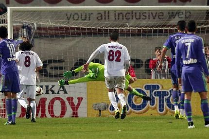 H τρομερή απόκρουση του Στιλ στο πέναλτι (VIDEO)