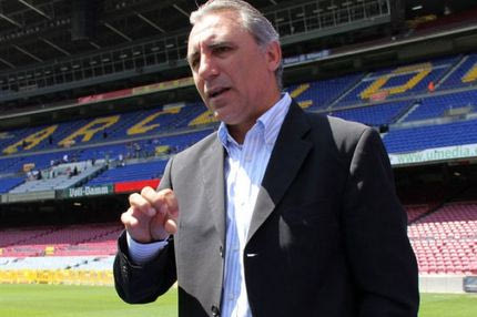 Στόιτσκοφ: “Η Μπαρτσελόνα βρίσκεται σε κατάσταση χάους”