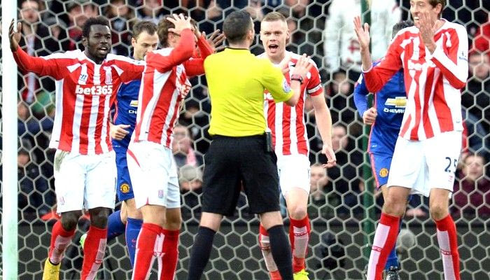 “Οι σημερινοί Αγγλοι διαιτητές είναι οι χειρότεροι”