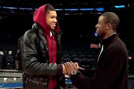 Γιάννης και Θανάσης Αντετοκούνμπο μαζί στο “Madison Square Garden” (VIDEO)