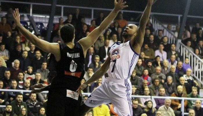 Ματσάρες και δύσκολες νίκες για ΠΑΟΚ, Αρη και Κηφισιά