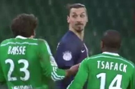 Έκλεψε την μπάλα από τα χέρια του τερματοφύλακα ο Νεϊμάρ (VIDEO)