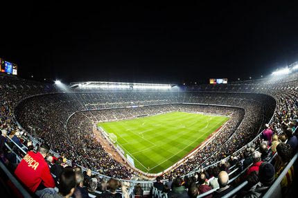 “Καμπ Νόου” ή “Νόου Καμπ” είναι το σωστό; Ιδού η απάντηση