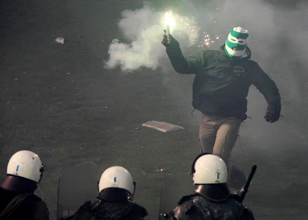 ΝΕΟ VIDEO: Τα επεισόδια στη Λεωφόρο