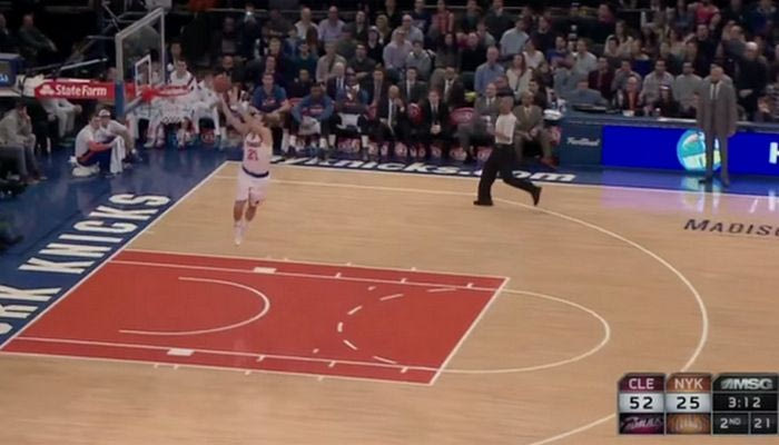 Έκανε καταφανέστατα βήματα και οι διαιτητές μέτρησαν το καλάθι (VIDEO)