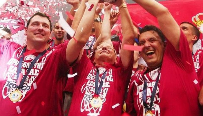 Αγγέλου: “Ομάδα φτιαγμένη να κυνηγάει τίτλους”