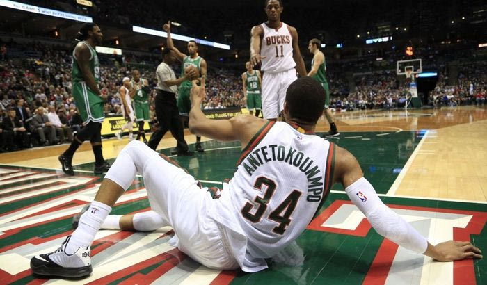 Νίκη για Μπακς με double-double του Αντετοκούνμπο (VIDEOS)