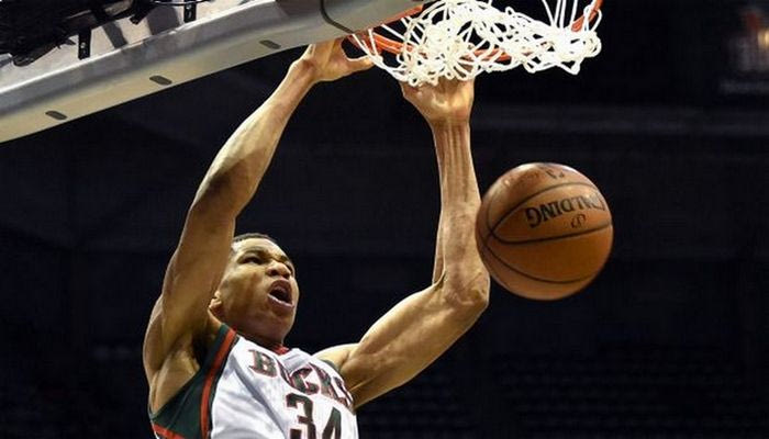 Με τρομερό κάρφωμα Αντετοκούνμπο το Top10 (VIDEO)