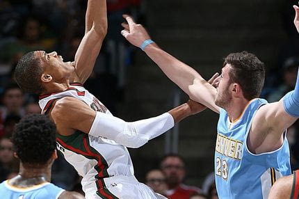 Άγγιξε το double-double o Αντετοκούνμπο