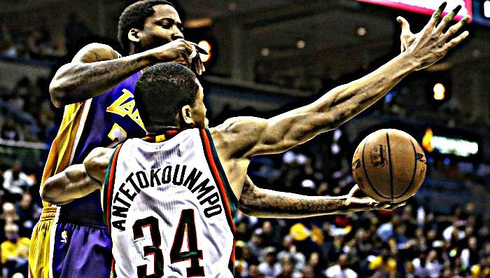 Το VIDEO με το ρεκόρ καριέρας του Αντετοκούνμπο