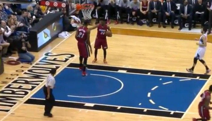 Κόλλησε το μυαλό του και “κρέμασε” τους Χιτ (VIDEO)