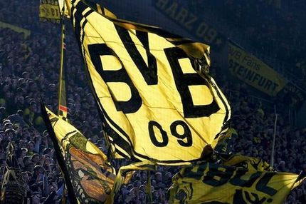 Η Ντόρτμουντ απέτισε φόρο τιμής στον Λέοναρντ Νιμόι (PHOTO)