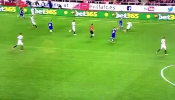 Το γκολ της χρονιάς από τον Φιγκέιρας (VIDEO)