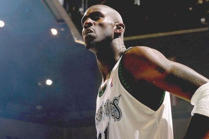 NBA trades: ο Γκαρνέτ επέστρεψε στη Μινεσότα, στο Μαϊάμι ο Ντράγκιτς