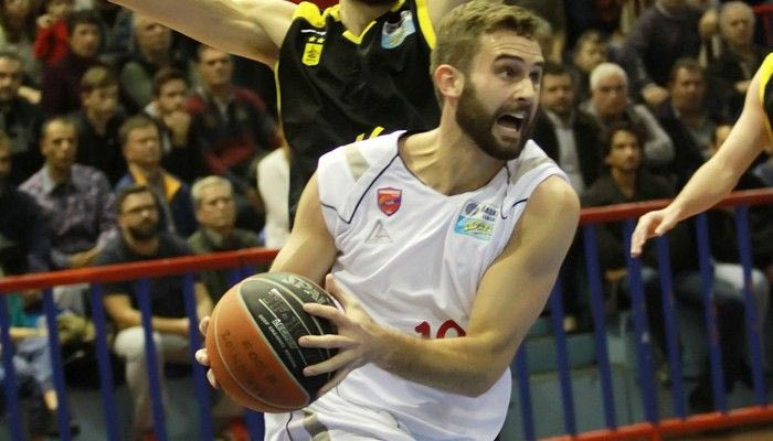 Περιμένει τον Χάνκοκ ο Χουγκάζ