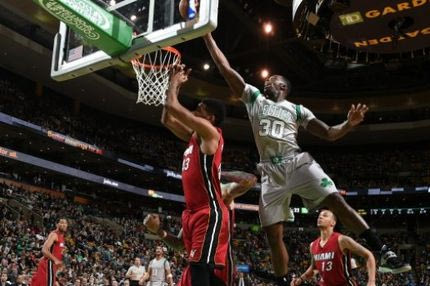 Νίκες για Νικς και Χιτ