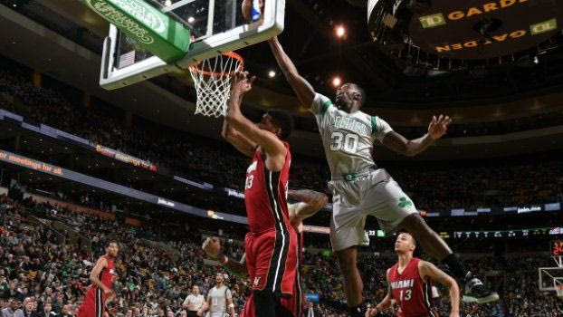 Νίκες για Νικς και Χιτ