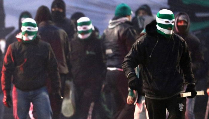 Έκθεση της ΕΛ.ΑΣ. για το ντέρμπι: Οι χούλιγκαν είχαν προσχεδιάσει τα επεισόδια