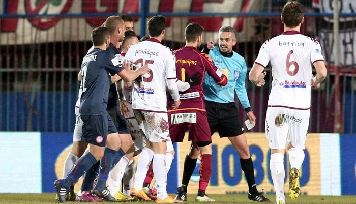 Ο Μπαλάφας και η… γνωστή ελληνική βρισιά