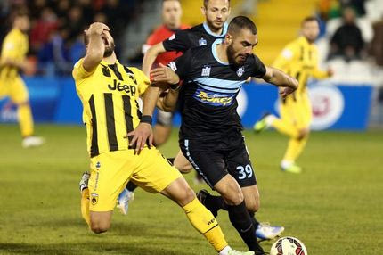 Με 10 η ΑΕΚ, το 1-0 ο Απόλλων (VIDEO)