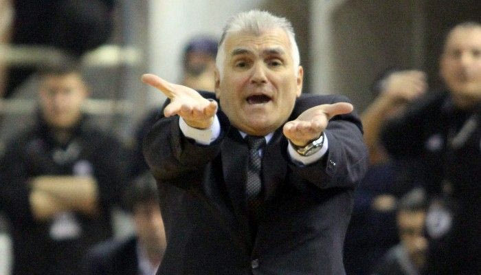 Μαρκόπουλος: “Τα σφυρίγματα δεν είχαν την ίδια βαρύτητα”. Ζουρνατσίδης: “Ξεφτίλισαν το άθλημα”