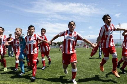 Ύβρεις και απειλές σε 9χρονους ποδοσφαιριστές του Ολυμπιακού από οπαδούς του ΠΑΟΚ!