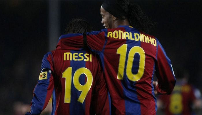 Η απόλυτη σύγκριση: Μέσι vs Ροναλντίνιο (VIDEO)