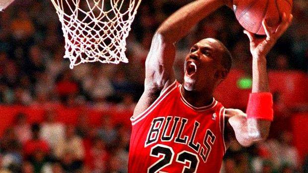 Μάικλ Τζόρνταν: Θρύλος 52 ετών (VIDEO)