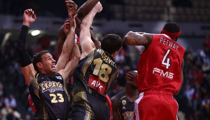 Ολυμπιακός – ΑΕΚ 83-77 (VIDEO)