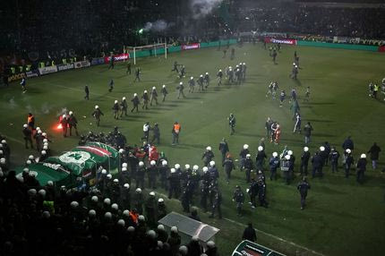 Αποκαλυπτικό VIDEO: Τα επεισόδια του ντέρμπι της Λεωφόρου μέσα από τη Θύρα 13