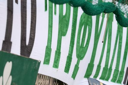 Ο “καρκίνος”, οι “μανάδες” και οι “νεκροί”