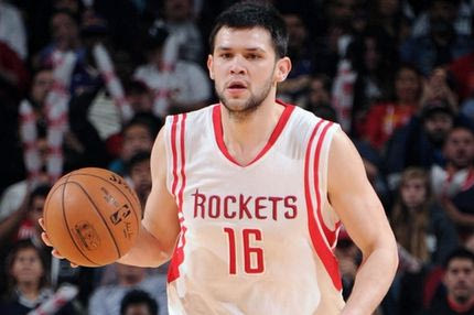 Παπανικολάου: “Ψηλά την ελληνική σημαία”