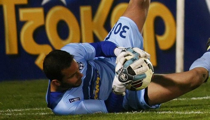 Ο Πίτκας φίλησε το δοκάρι και αυτό τον έσωσε (VIDEO)