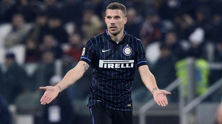 Ο Μαντσίνι “πέταξε έξω” τον Ποντόλσκι