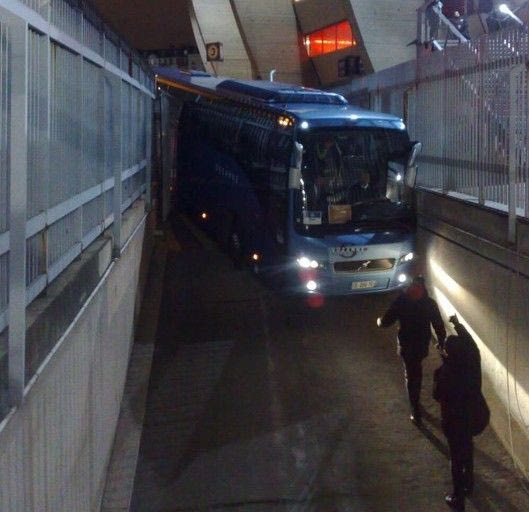 Τράκαρε το πούλμαν της Τσέλσι στο “Παρκ ντε Πρενς” (PHOTOS)