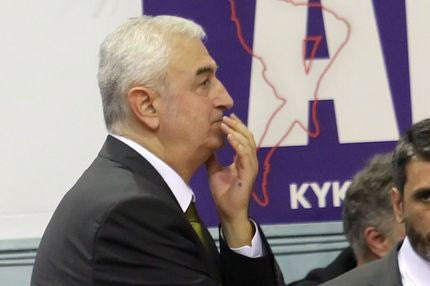 Σάκοτα: “Τώρα Παναθηναϊκός και Ολυμπιακός”. Χουγκάζ: “Είμαι τρελός, χρειάζονται κι άλλοι”