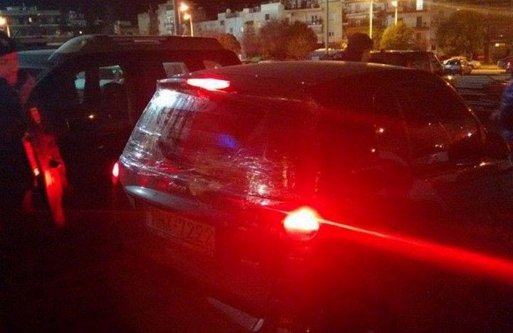 Έσπασαν το αυτοκίνητο του Αθανασιάδη (PHOTO)