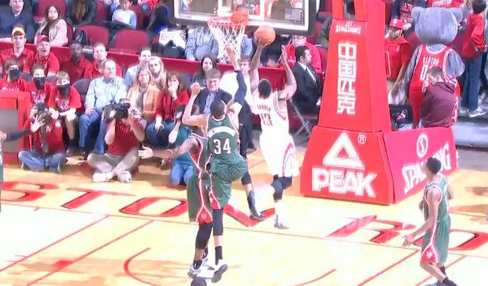 Τάπα στον Χάρντεν και Top-10 ο Giannis (VIDEO)