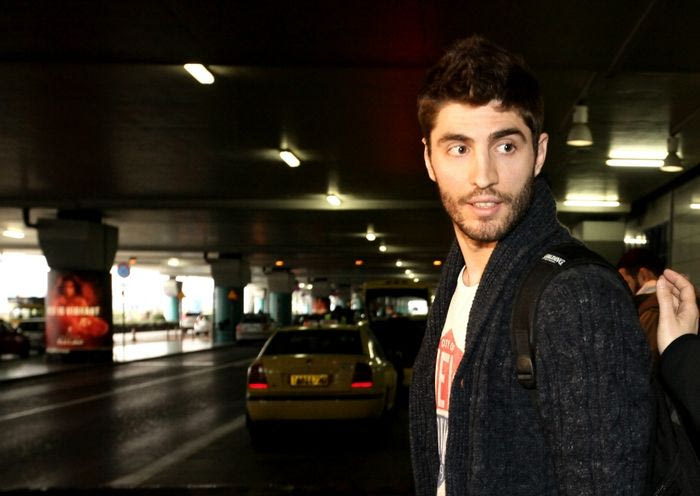 Έφτασε Αθήνα για τον Ολυμπιακό ο Τσαϊρέλης (PHOTOS)