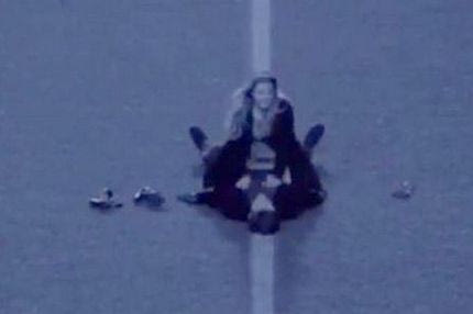 Σεξ στη… σέντρα! (VIDEO)